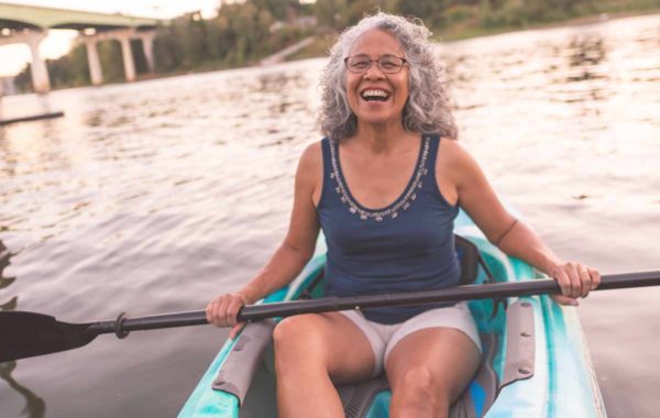 active-woman-kayak-minneapolis